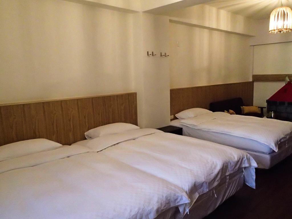 Meow G Cafe Hostel Hualien Værelse billede