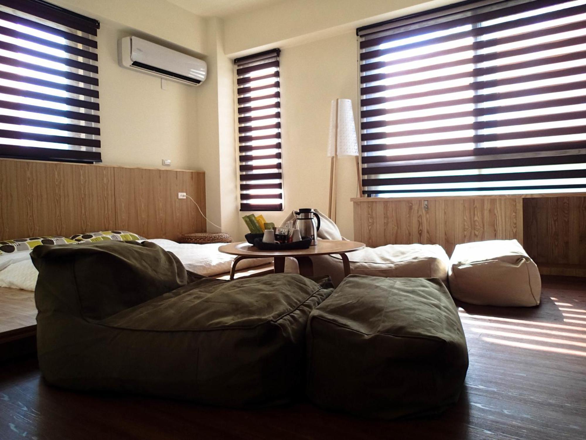 Meow G Cafe Hostel Hualien Værelse billede
